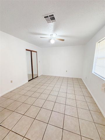 6143 SW Park Place, Lawton, OK 73505
