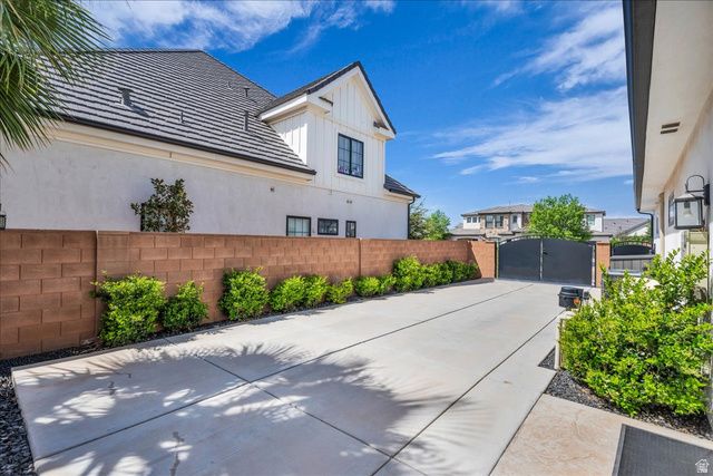 2498 E ARBOR DR, St. George, UT 84790