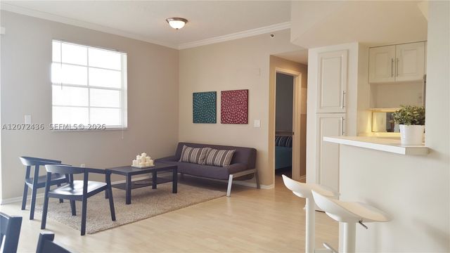 3215 NE 184 ST 14302, Aventura, FL 33160