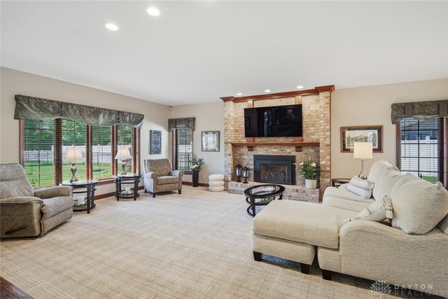 2144 Canterbury Court, Troy, OH 45373