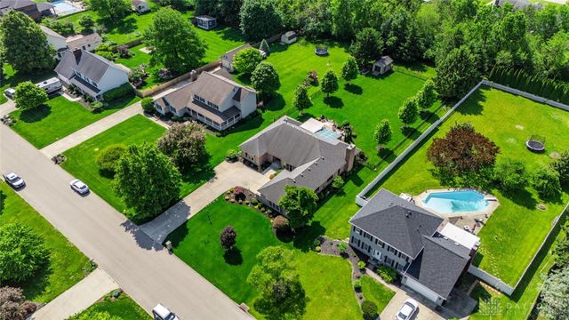 2144 Canterbury Court, Troy, OH 45373