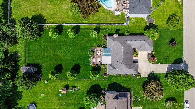 2144 Canterbury Court, Troy, OH 45373