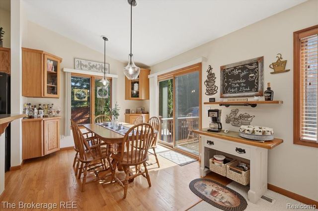 6057 Center Road, Grand Blanc, MI 48439