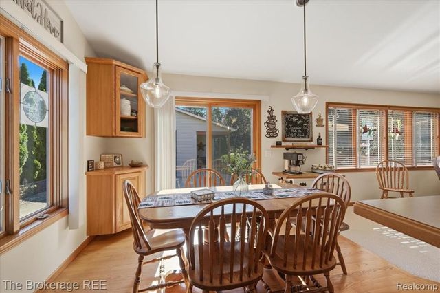 6057 Center Road, Grand Blanc, MI 48439