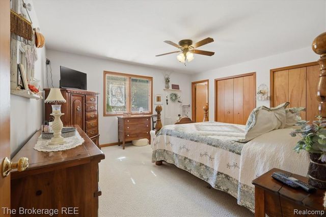 6057 Center Road, Grand Blanc, MI 48439