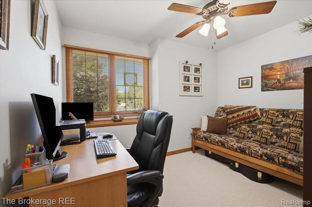 6057 Center Road, Grand Blanc, MI 48439
