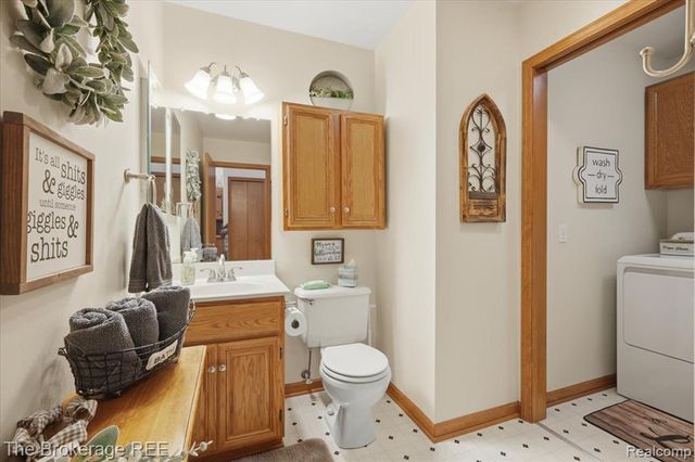 6057 Center Road, Grand Blanc, MI 48439