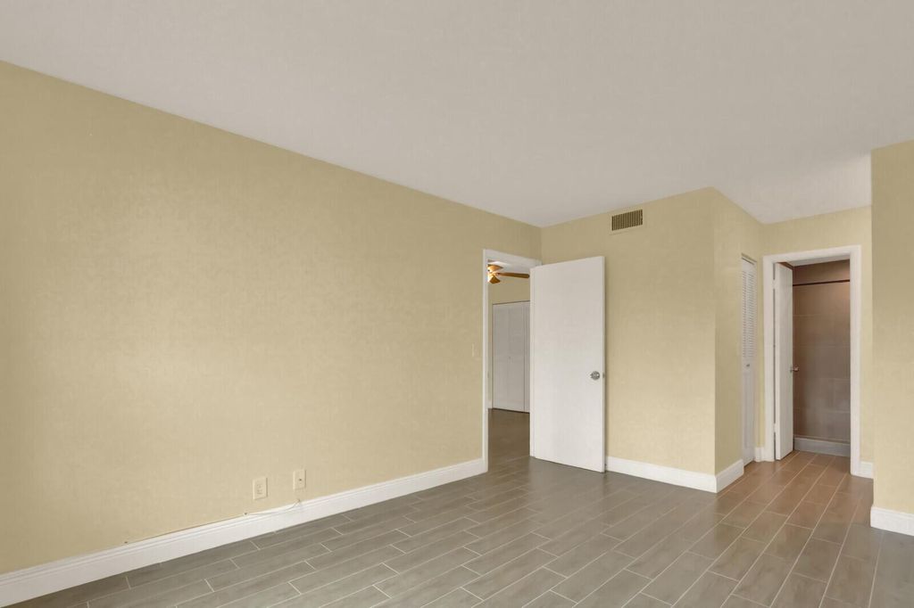 Image 17 of property listing at 201 Lake Frances Drive, West Palm Beach, FL 33411
