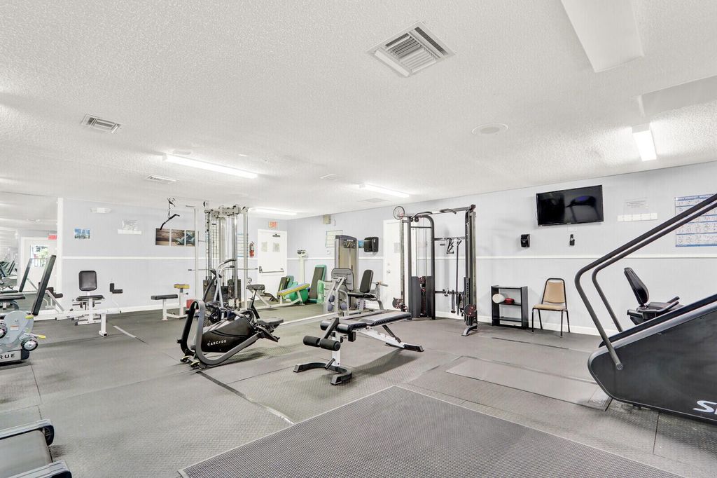 Image 30 of property listing at 201 Lake Frances Drive, West Palm Beach, FL 33411