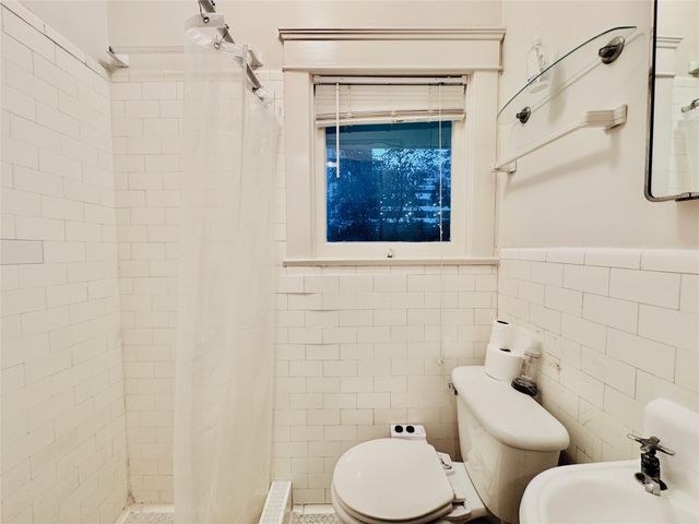 1016 W Alabama Street, Houston, TX 77006