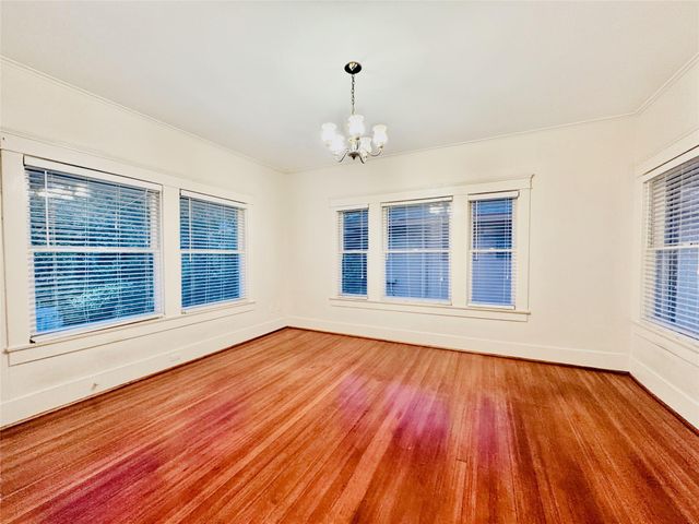 1016 W Alabama Street, Houston, TX 77006