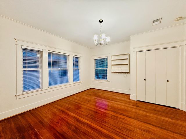 1016 W Alabama Street, Houston, TX 77006