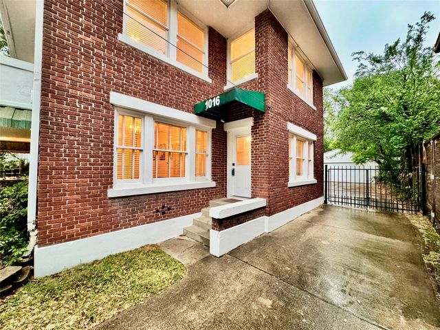 1016 W Alabama Street, Houston, TX 77006