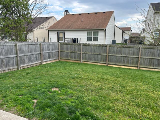 7135 Mars Drive, Indianapolis, IN 46241