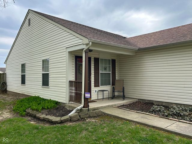 7135 Mars Drive, Indianapolis, IN 46241