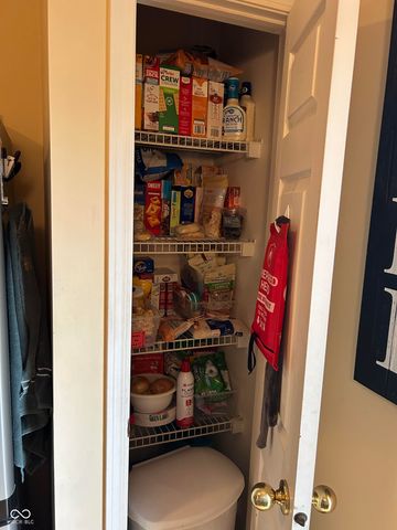 7135 Mars Drive, Indianapolis, IN 46241