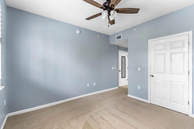 10106 W Myrtlewood Cir Circle W, Palm Beach Gardens, FL 33418