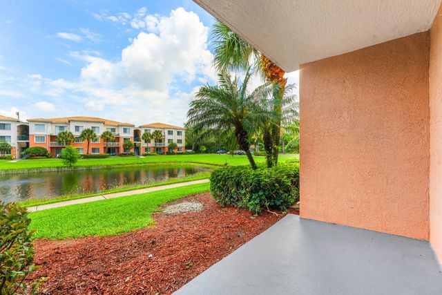 10106 W Myrtlewood Cir Circle W, Palm Beach Gardens, FL 33418