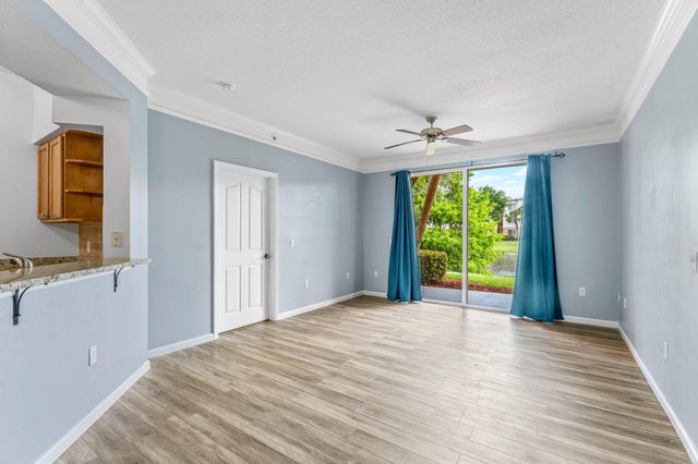 10106 W Myrtlewood Cir Circle W, Palm Beach Gardens, FL 33418