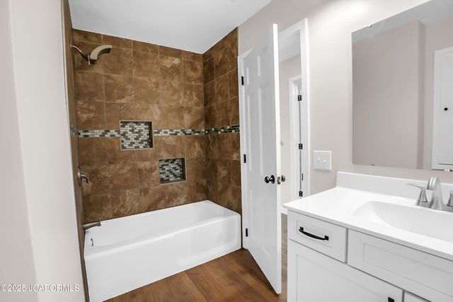 713 BELMONT DRIVE, Jefferson City, MO 65109