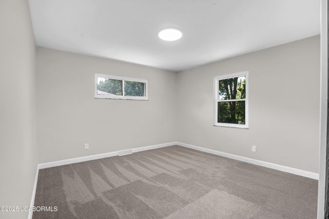 713 BELMONT DRIVE, Jefferson City, MO 65109