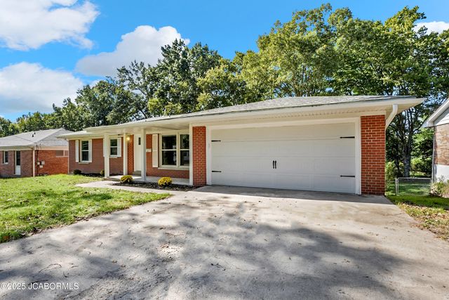 713 BELMONT DRIVE, Jefferson City, MO 65109