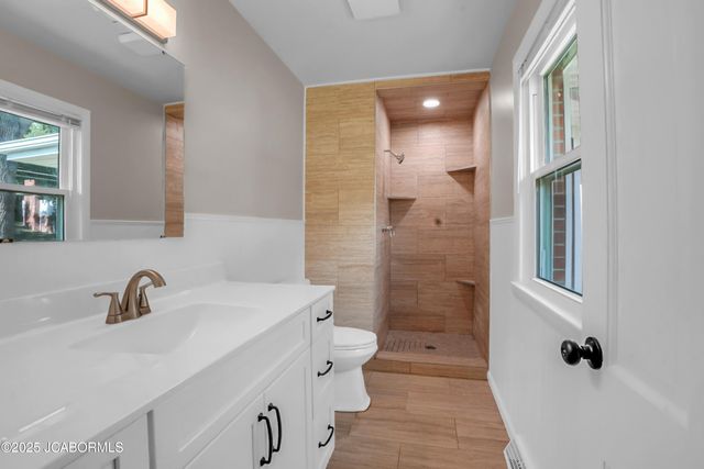 713 BELMONT DRIVE, Jefferson City, MO 65109