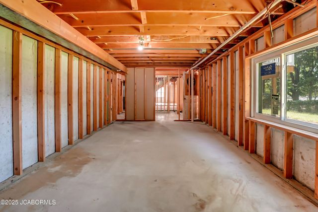 713 BELMONT DRIVE, Jefferson City, MO 65109