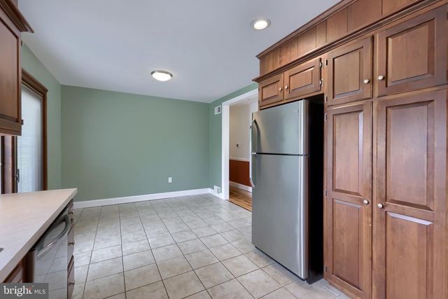 131 S OAK ST, Lititz, PA 17543