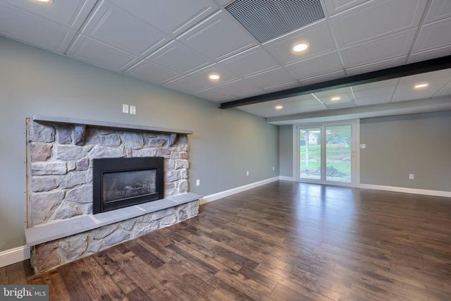 131 S OAK ST, Lititz, PA 17543