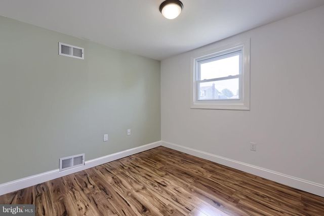 131 S OAK ST, Lititz, PA 17543
