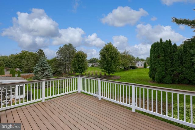 131 S OAK ST, Lititz, PA 17543