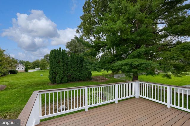 131 S OAK ST, Lititz, PA 17543