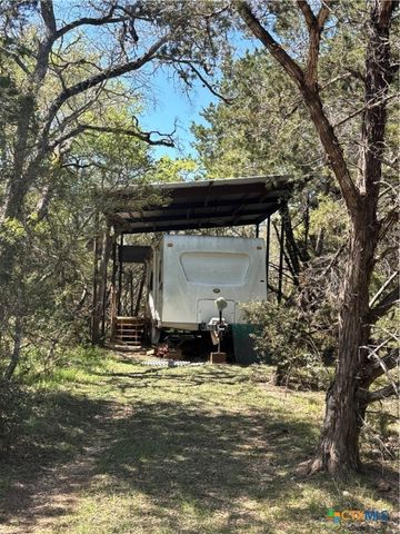 907 Deertrail Drive, San Marcos, TX 78666
