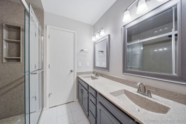 2605 W Urbana Street, Broken Arrow, OK 74012