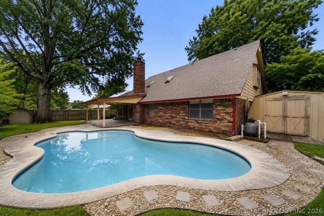 2605 W Urbana Street, Broken Arrow, OK 74012