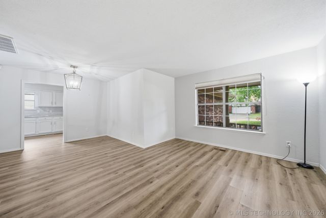 2605 W Urbana Street, Broken Arrow, OK 74012
