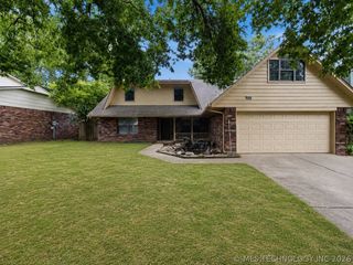 2605 W Urbana Street, Broken Arrow, OK 74012