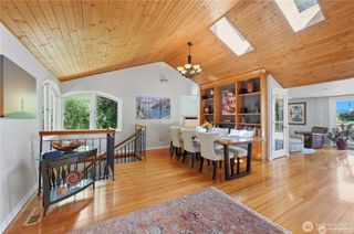 18002 25th Avenue NE, Lake Forest Park, WA 98155