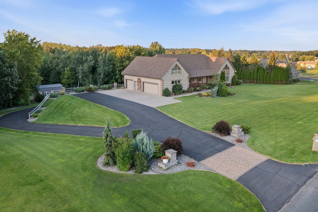 11152 274th Avenue NW, Zimmerman, MN 55398 — exterior