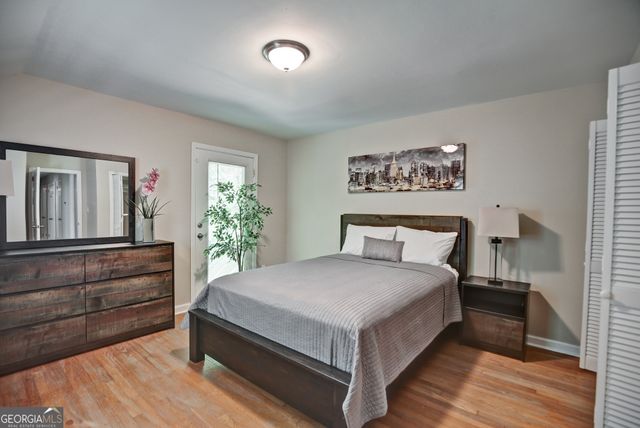 2885 Duke Of Gloucester, East Point, GA 30344