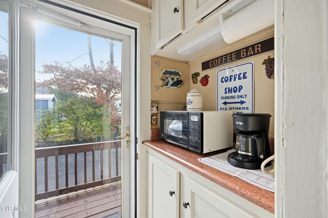 15 South Proctor Circle, Big Stone Gap, VA 24219