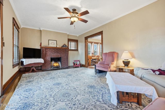 15 South Proctor Circle, Big Stone Gap, VA 24219