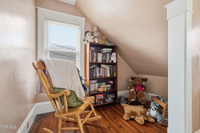 15 South Proctor Circle, Big Stone Gap, VA 24219