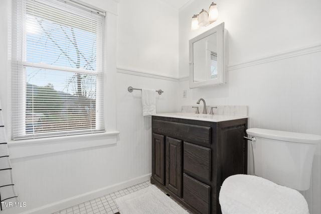 15 South Proctor Circle, Big Stone Gap, VA 24219