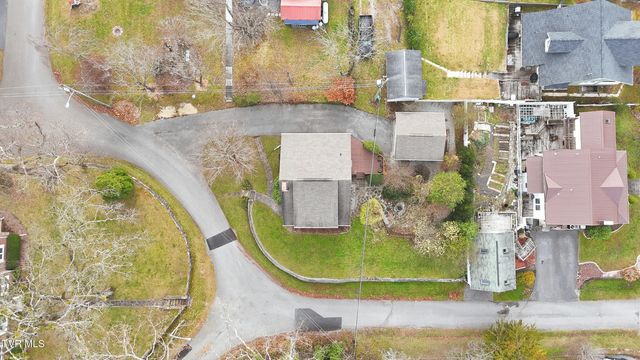 15 South Proctor Circle, Big Stone Gap, VA 24219