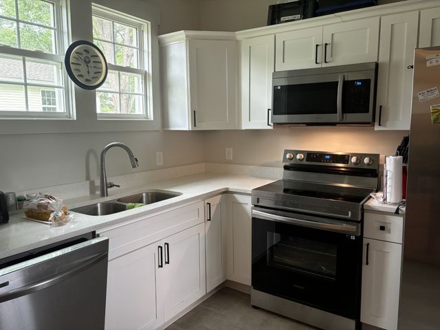 400 Circle Dr, Estill Springs, TN 37330