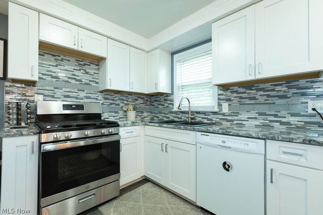4507 Kenmore Avenue, Parma, OH 44134