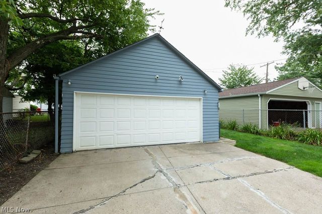 4507 Kenmore Avenue, Parma, OH 44134
