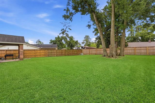 17607 Possums Run Drive, Humble, TX 77396
